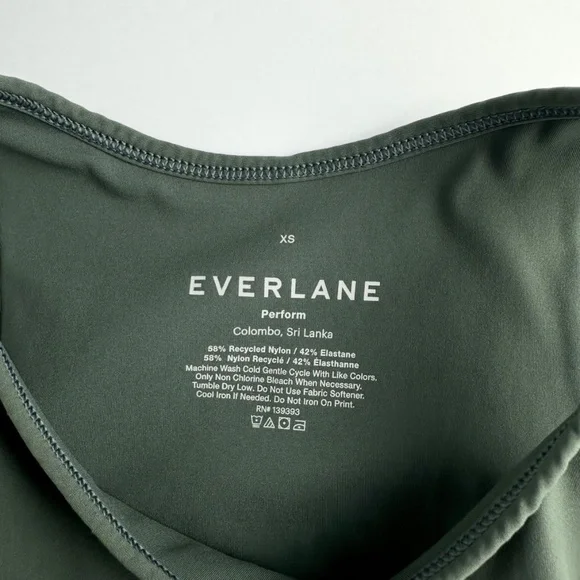 EVERLANE THE PERFORM TANK - Picture 4 of 8